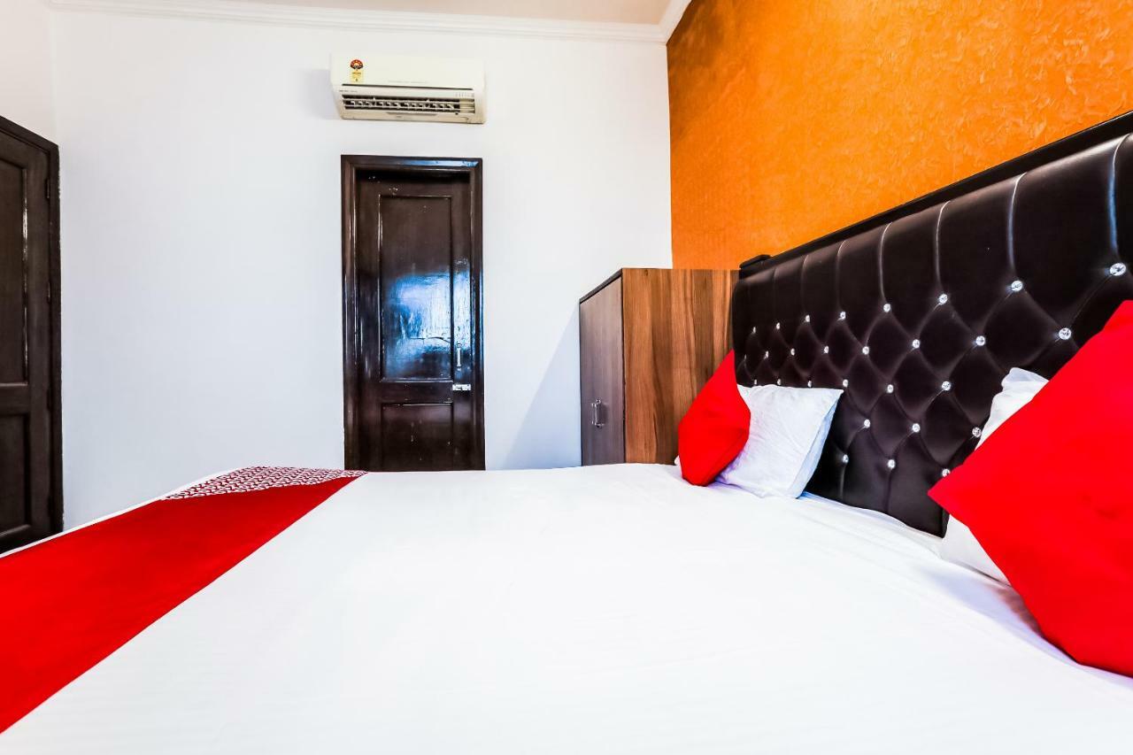 Oyo Flagship 37488 Hotel R V Regency Amritsar Exterior photo