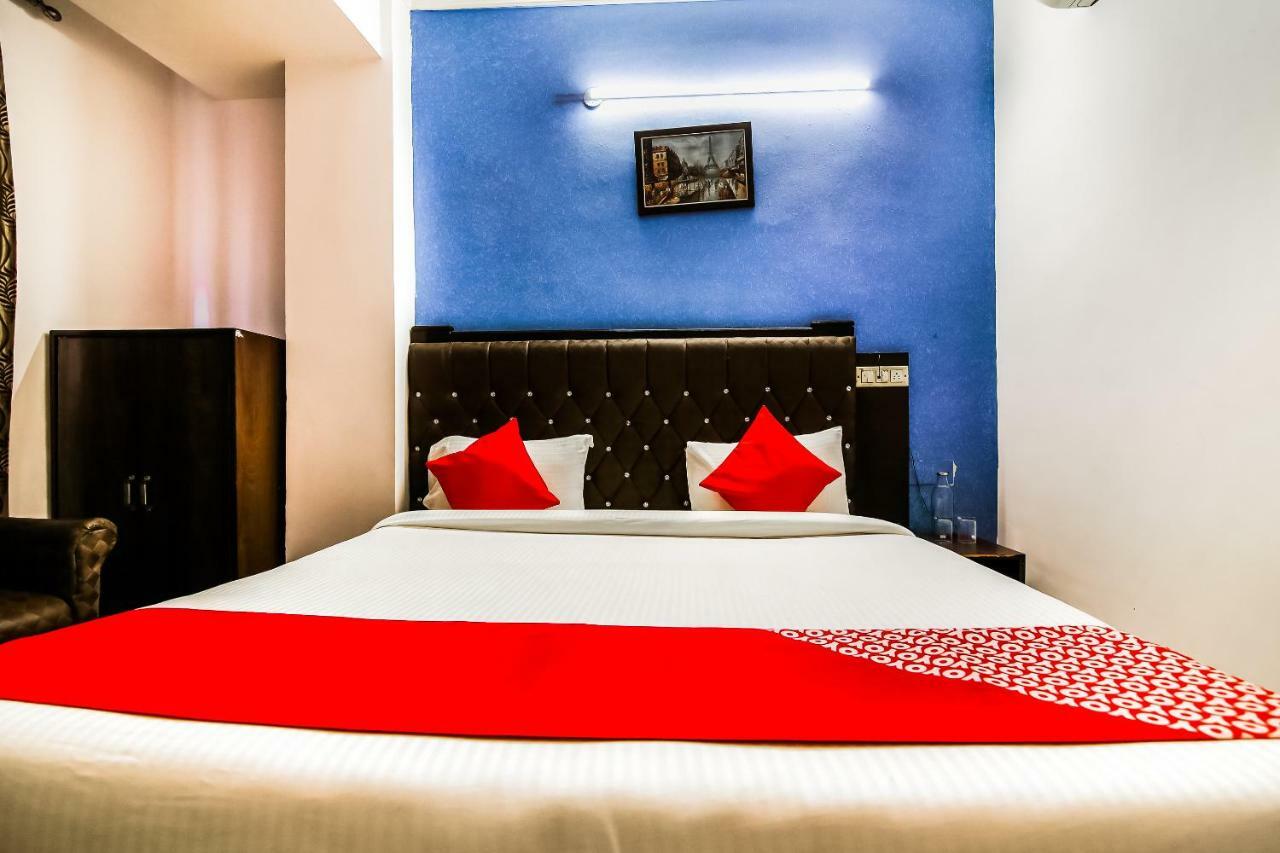 Oyo Flagship 37488 Hotel R V Regency Amritsar Exterior photo