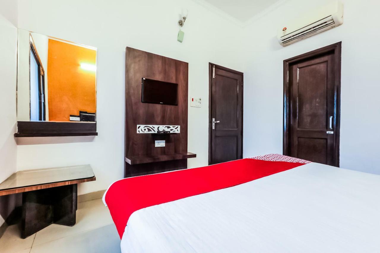 Oyo Flagship 37488 Hotel R V Regency Amritsar Exterior photo